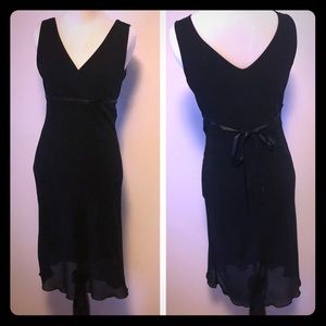 Small Little Black Dress V-Neck, sheer layering